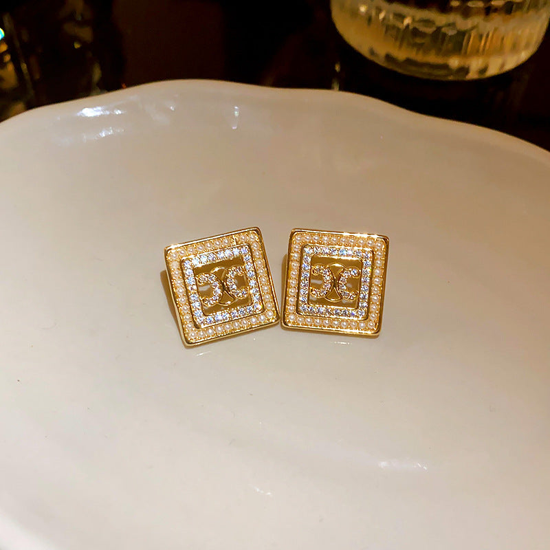 银针字母几何耳环女秋冬款小众设计感耳钉时尚高级感轻奢耳饰批发