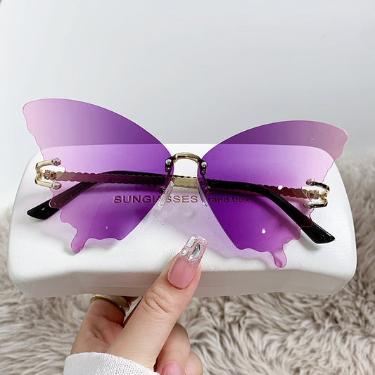 Women's fashion glasses 2023新款蝴蝶太阳镜女时尚框渐变色墨镜欧美潮流街拍太阳眼镜跨境