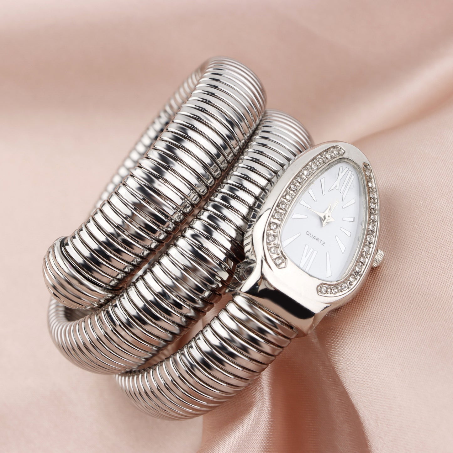 Fashion women's watchBifanxi Cross-Border Snake Watch Women's Fashion Bangle Watch Creative Quartz Watch Personality Bangle Watch Wholesale