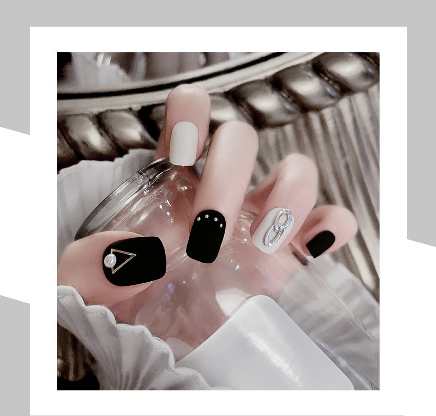 Fashion  nail Autumn and Winter Style Simple Black Cool Chain Finished Nail Beauty Short Wear Fake Nails Detachable Nail Tip Wear Armor X96