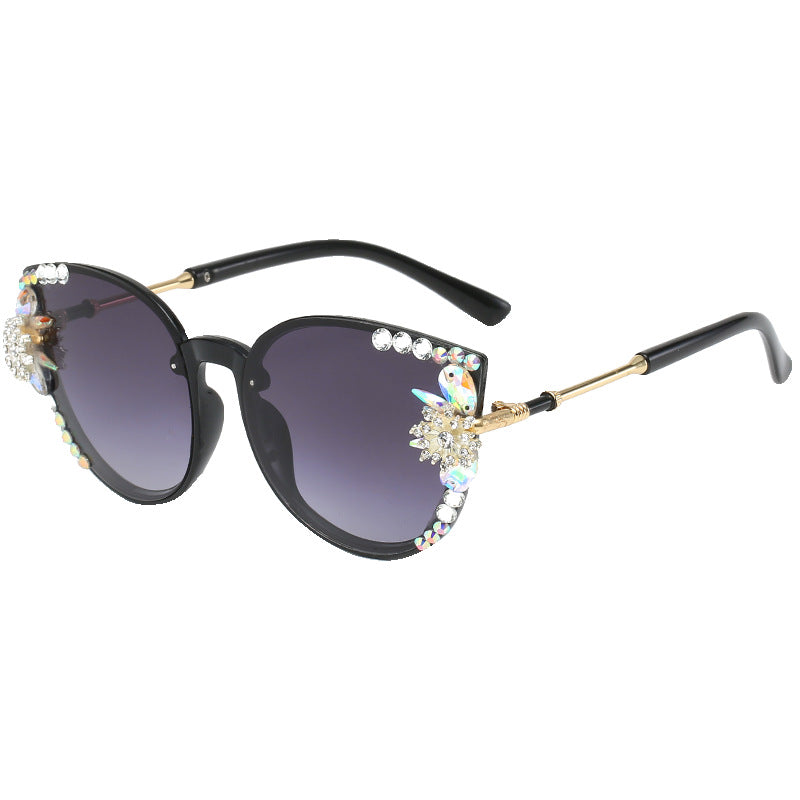 Women's fashion glasses 2024 跨境新款猫眼太阳镜欧美镶钻太女士防紫外线大框显瘦遮阳眼镜