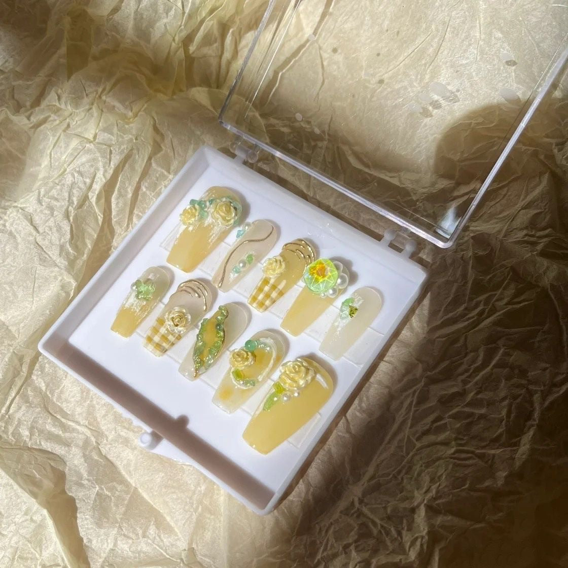 (Hand-Made Nail) Miss Meow Hand-Worn Armor Popular Recommend Creamy Green Plaid Camellia Nail Stickers Finished Product Wholesale