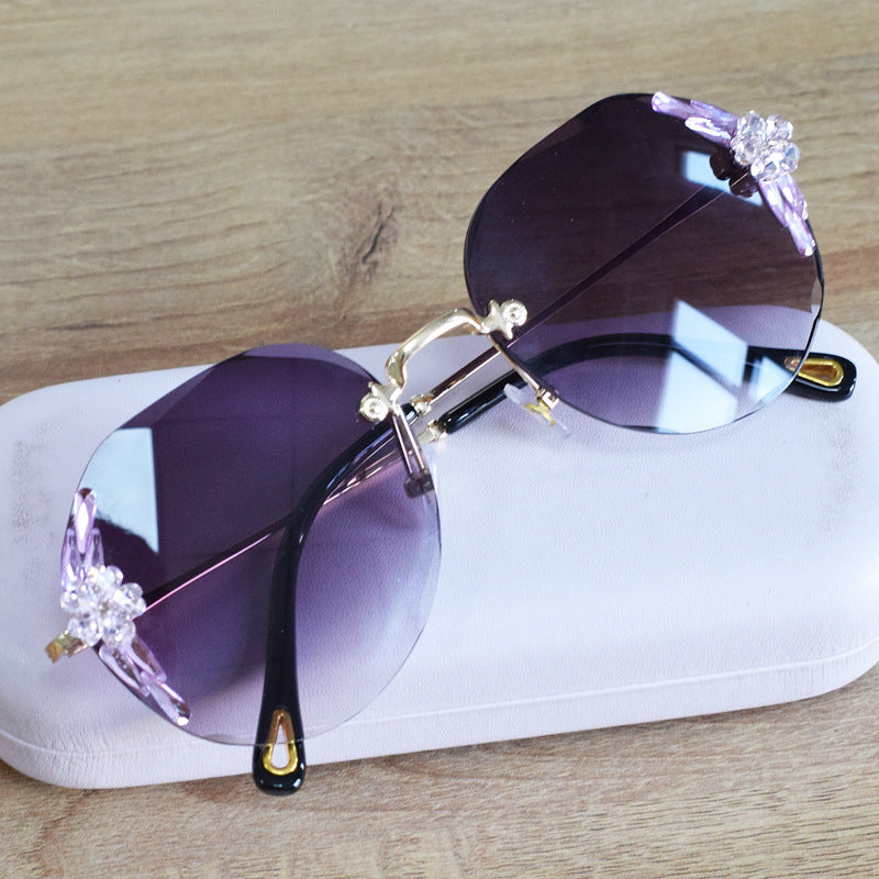 Women's fashion glasses新款花朵镶钻太阳镜女圆脸大脸无框渐变墨镜女显瘦
