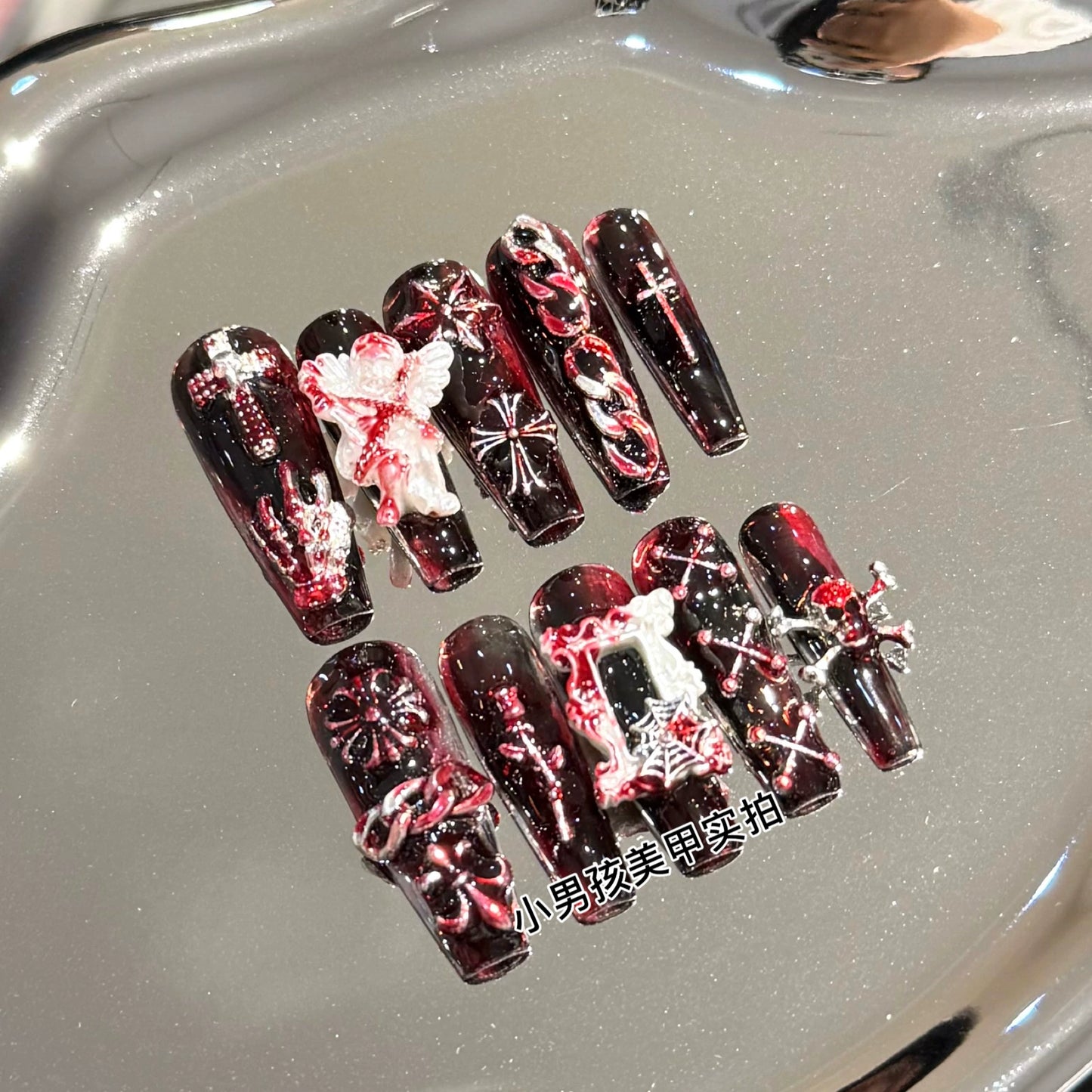 (Hand made nail) Little boy nail art handmade wearing nail patches finished Gothic style dark bloodthirsty Mary