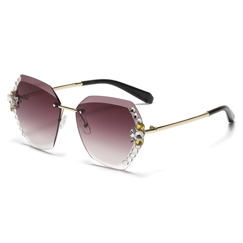 Women's fashion glasses 跨境新款潮镶钻墨镜女偏光防紫外线大脸显瘦开车太阳眼镜女夏