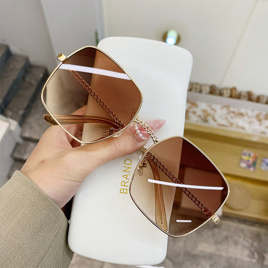 Women's fashion glasses 2024大框方框镂空镜腿太阳镜女大脸显瘦眼镜沙滩墨镜遮阳镜