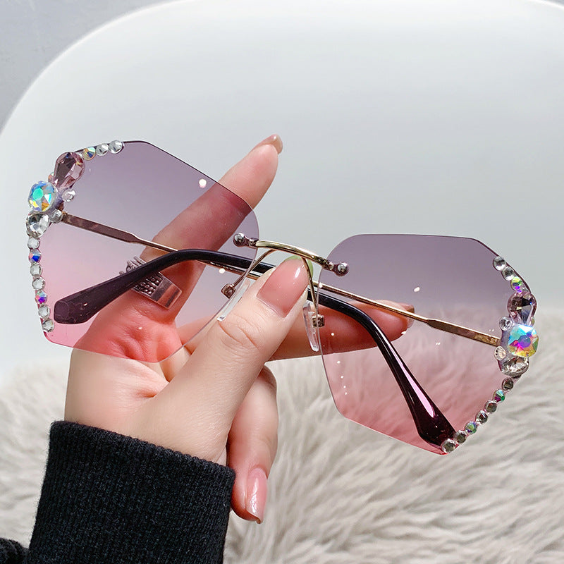 Women's fashion glasses 镶钻墨镜女网红韩版防紫外线太阳镜同款圆脸防晒时尚开车女士眼镜