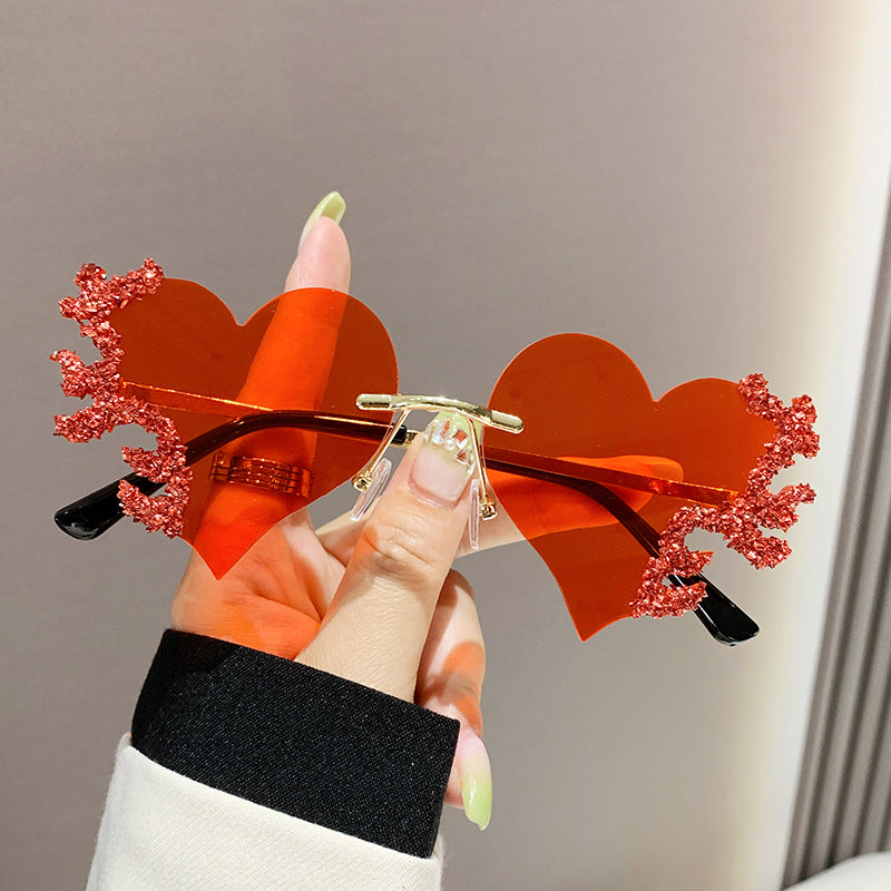 Women's fashion glasses 2023跨境异形夸张爱心眼泪太阳镜女水钻拍照墨镜高级感镶钻太阳镜