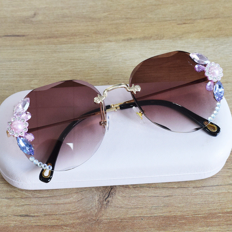 Women's fashion glasses 定制学院风跨境无框镶钻太阳镜女圆脸大脸显瘦2022新款墨镜女渐变