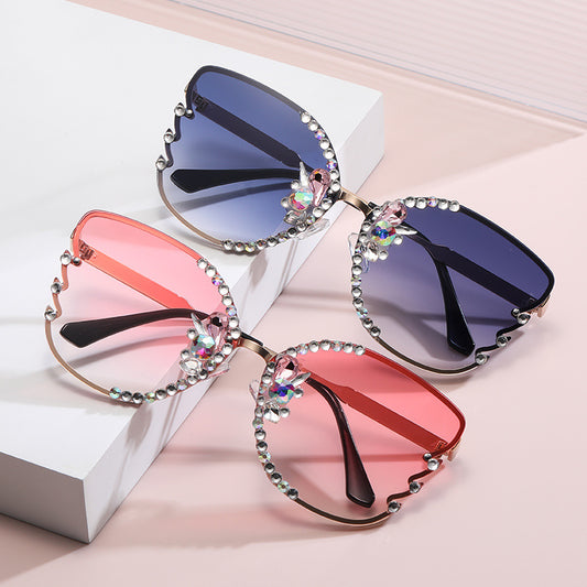 Women's fashion glasses 跨境专供欧美大框街拍新款镶钻太阳眼镜时尚金属女士潮流墨镜批发