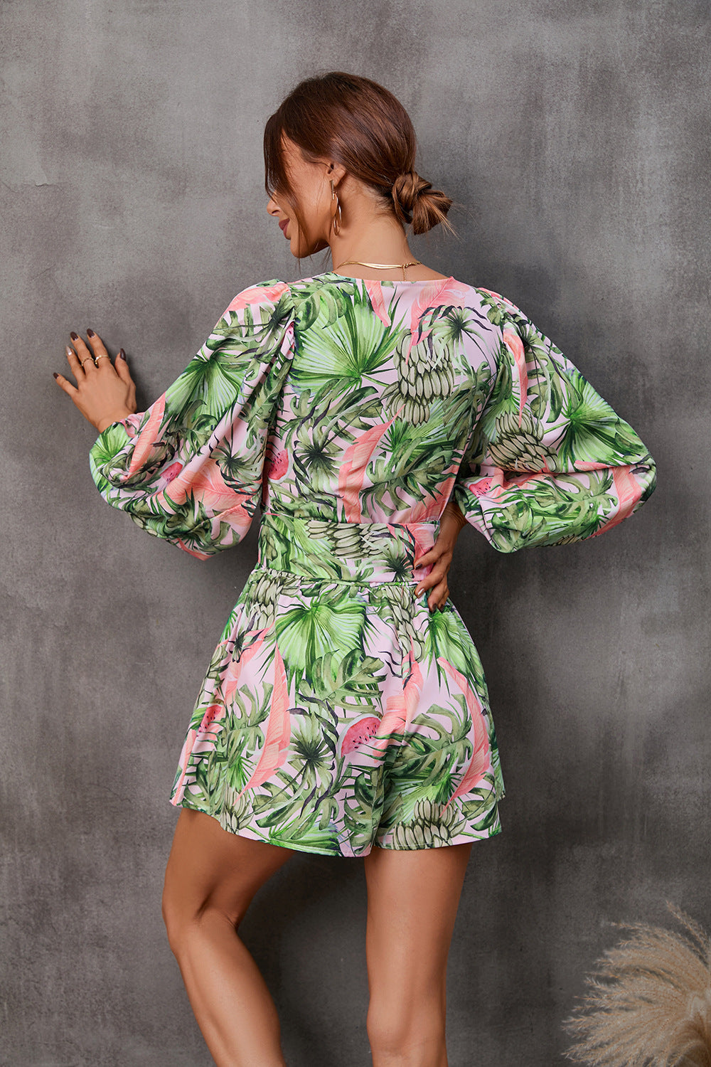 Fashion women's wear   Autumn Flower Long Sleeve Shorts V-neck Jumpsuit