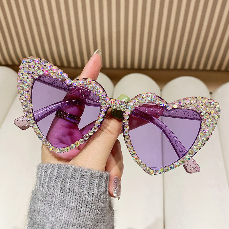 Women's fashion glasses 欧美新款跨境镶钻爱心女士太阳镜时尚心形墨镜潮流桃心眼镜果冻色