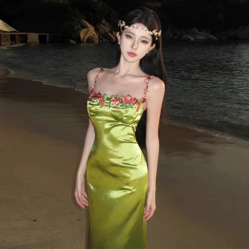 Fashion women's wear Elegant Embroidery Satin Sling Dress Women's Early Spring High-Grade French Seaside Vacation Beach Formal Dress