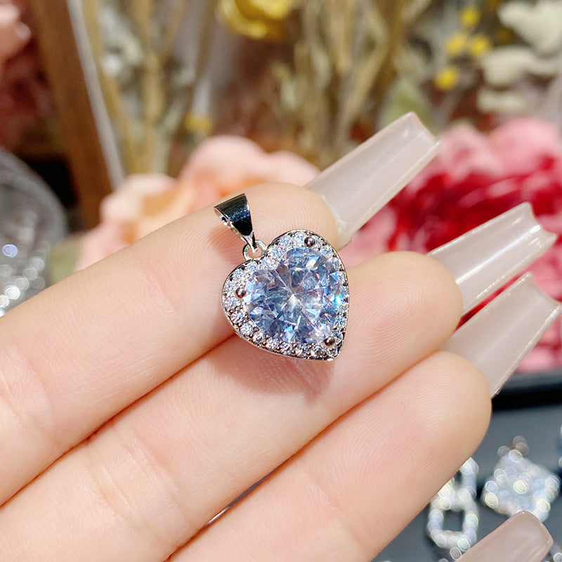 山茶原设新品百搭少女心设计 镀金八心八箭仿D色莫桑璀璨小巧吊坠