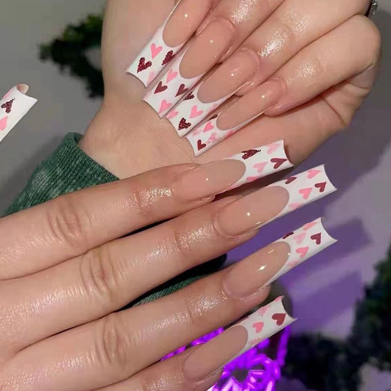 (Hand-made nail) The dark fairy in Europe and America is dying, the magic mirror powder is white, and the finished nail product, Millennium Spice Girl fake nails patch, is worn for a long time.
