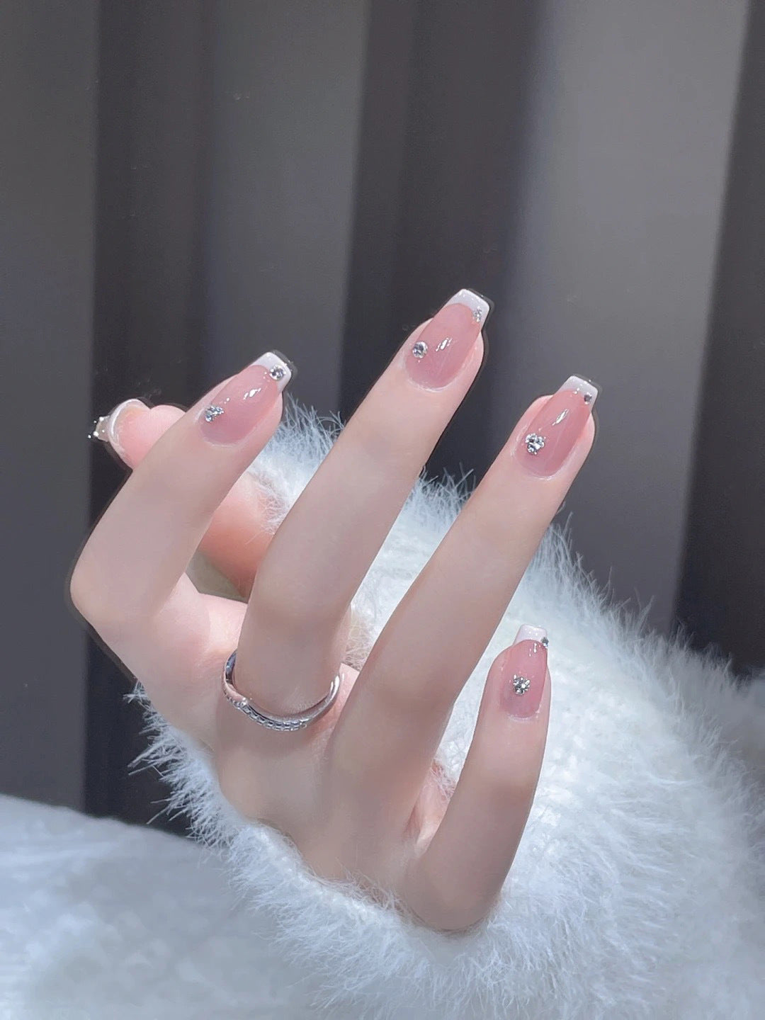 Fashion  nail New Fresh Sweet French Diamond Nail Stickers Fake Nails Fresh Handmade Wear Armor Wholesale A26
