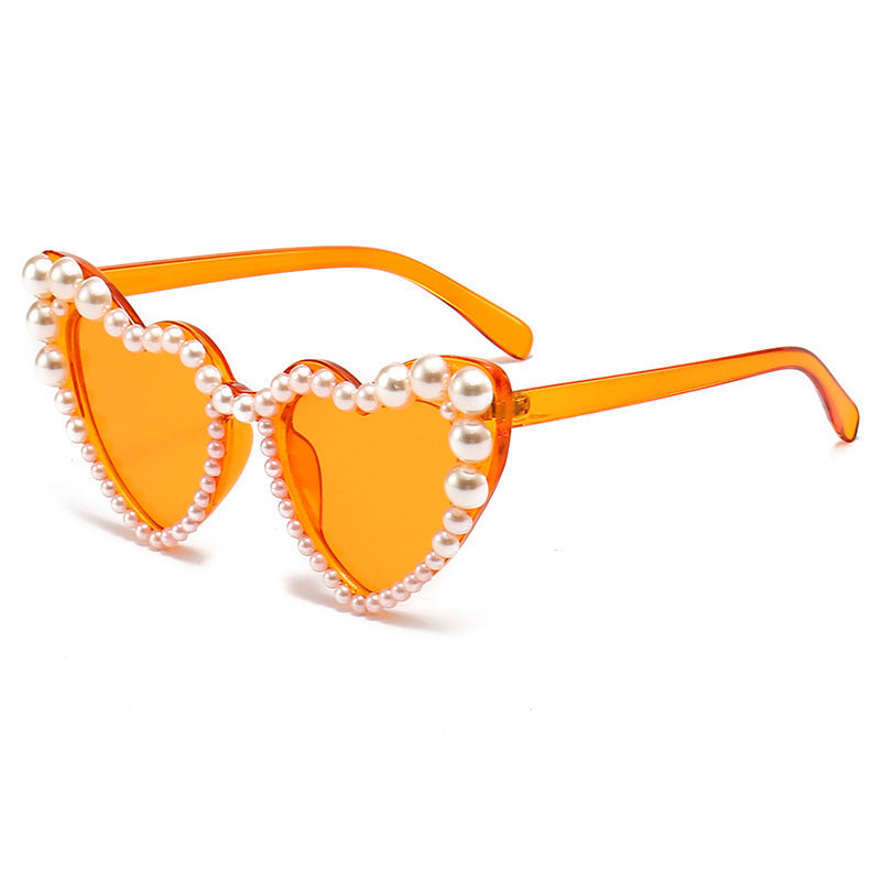 Women's fashion glasses 欧美潮流舞会ins爱心镶珍珠墨镜女沙滩桃心太阳镜时尚拍照眼镜
