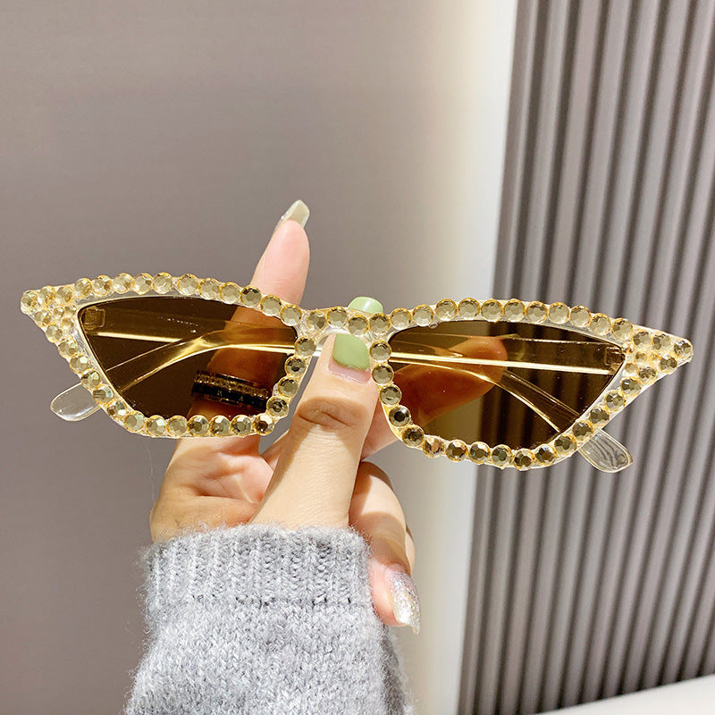 Women's fashion glasses 欧美炫酷拍照墨镜新款镶珍珠猫眼太阳镜跨境时尚华丽女士舞会眼镜