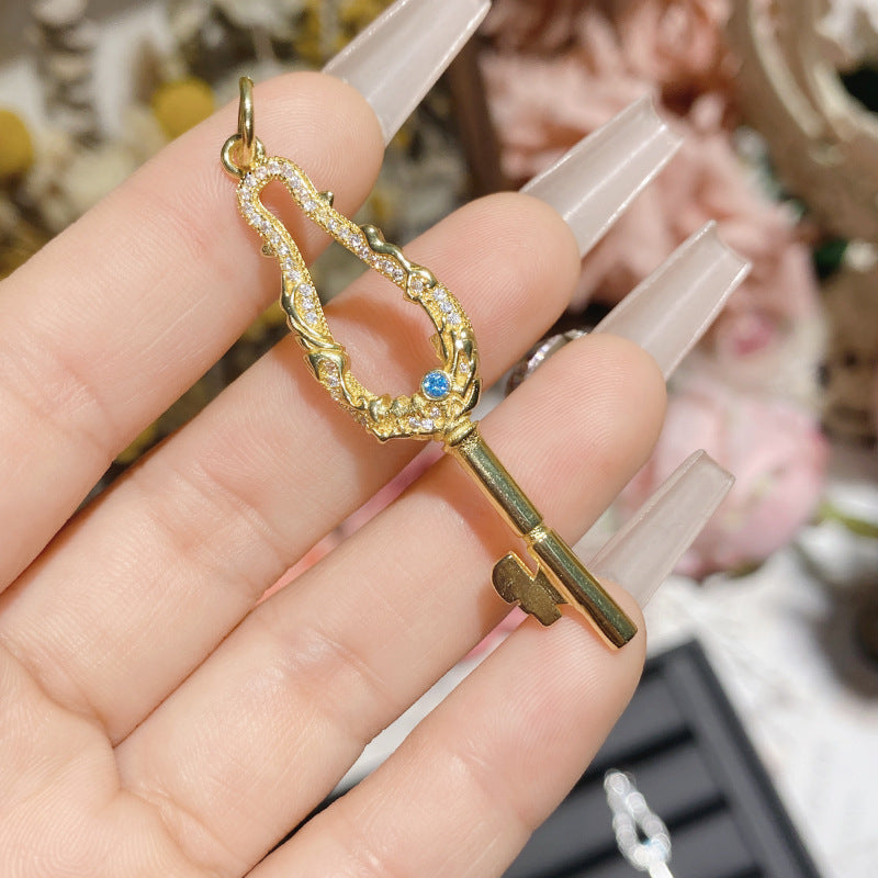 珠宝首饰山茶花样粉甜心宝石钥匙吊坠 镀18K金璀璨日系个性花藤钥匙项链女
