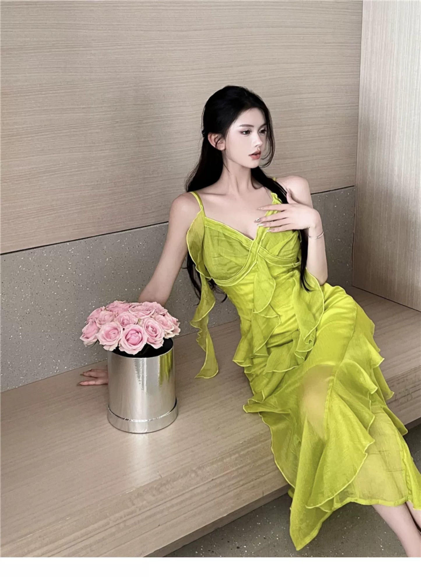 Fashion women's wear Tea Break Is Very Beautiful Spaghetti-Strap Ruffle Dress Design Sense Niche Super Fairy Two-Piece Suit Vacation Fairy Long Skirt