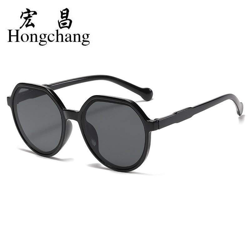 2022 Korean version of brown sunglasses men and women driving ins online celebrity trend anti-ultraviolet retro sunglasses.