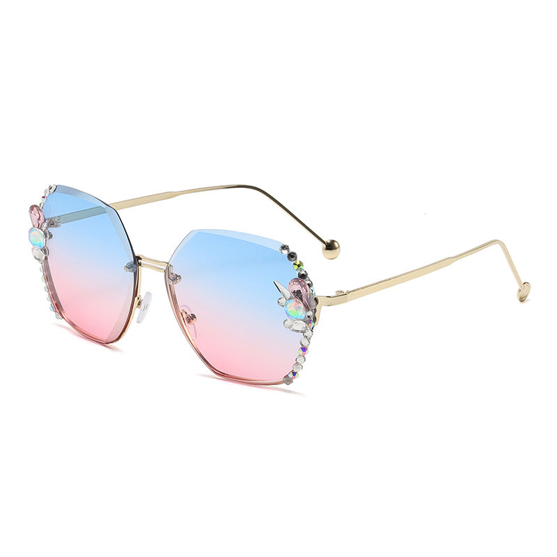 Women's fashion glasses 欧美跨境大框镶钻太阳镜无框防晒防紫外线水晶墨镜女大脸显瘦