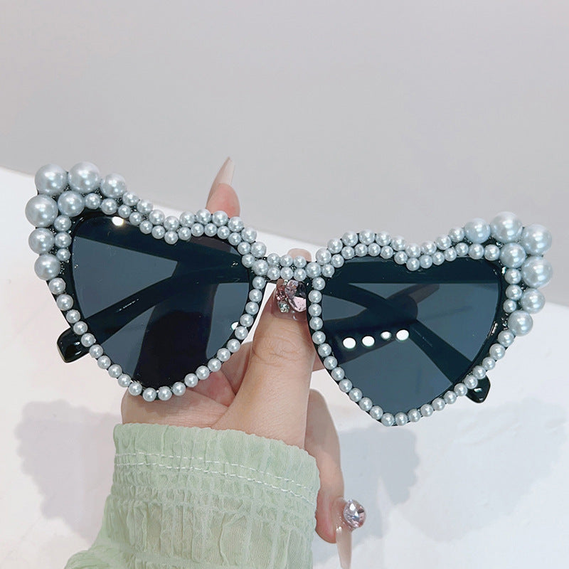 Women's fashion glasses 2022跨境大框架歪心欧美镶珍珠太阳镜桃心爱心女士墨镜防紫外线