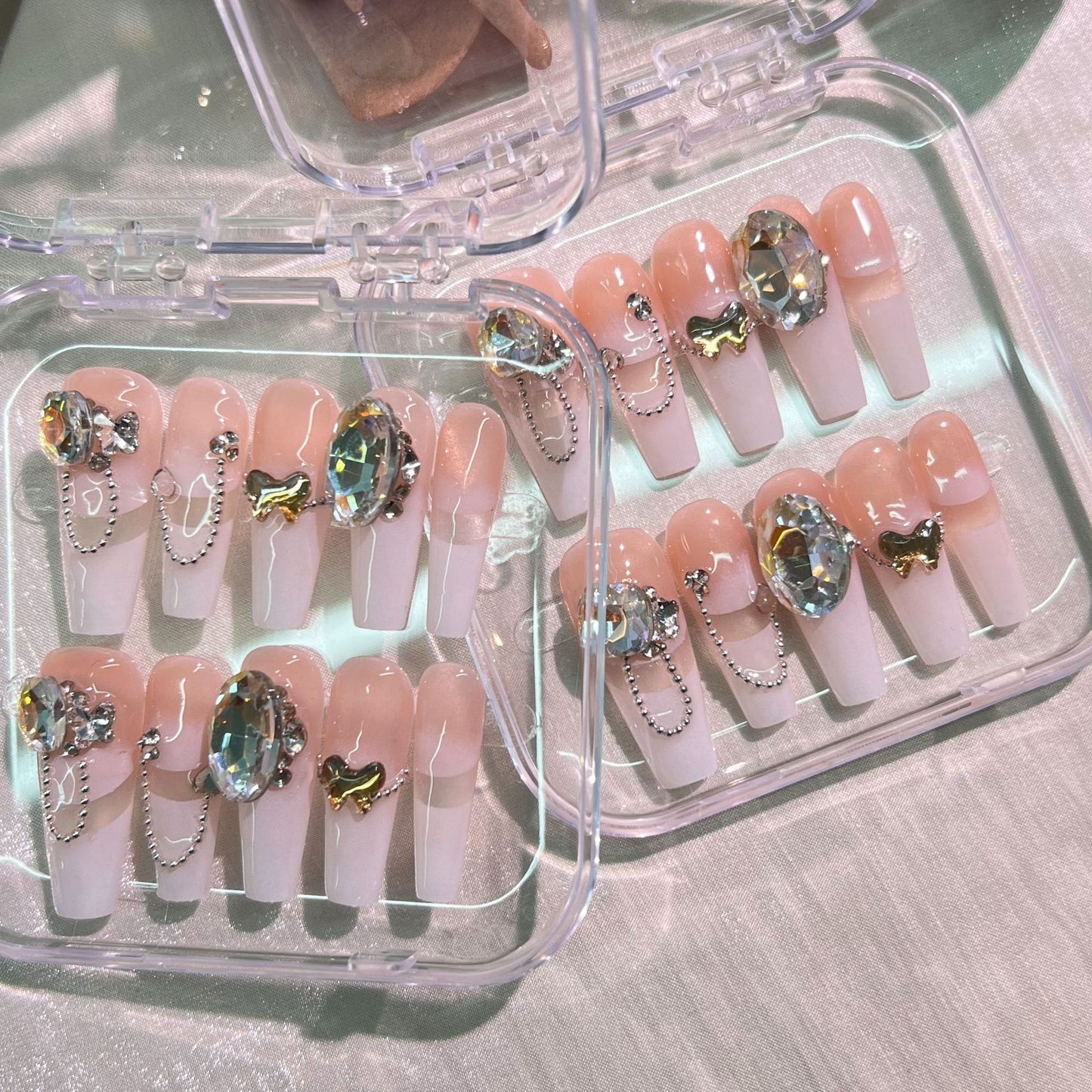 (Hand-Made Nail) French Spray Gun Gradient K9 Full Diamond Wear Armor Handmade Butterfly Autumn and Winter Love Detachable Nail Sticker