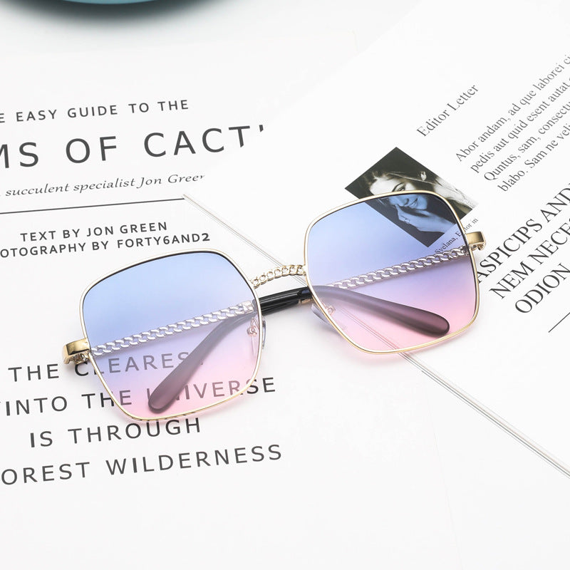 Women's fashion glasses 定制加工大框方框镂空镜腿太阳镜女大脸显瘦眼镜沙滩墨镜遮阳镜