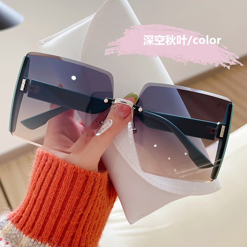 Women's fashion glasses 跨境墨镜女士高级感ins2022年新款防晒防紫外线大脸显瘦太阳眼镜