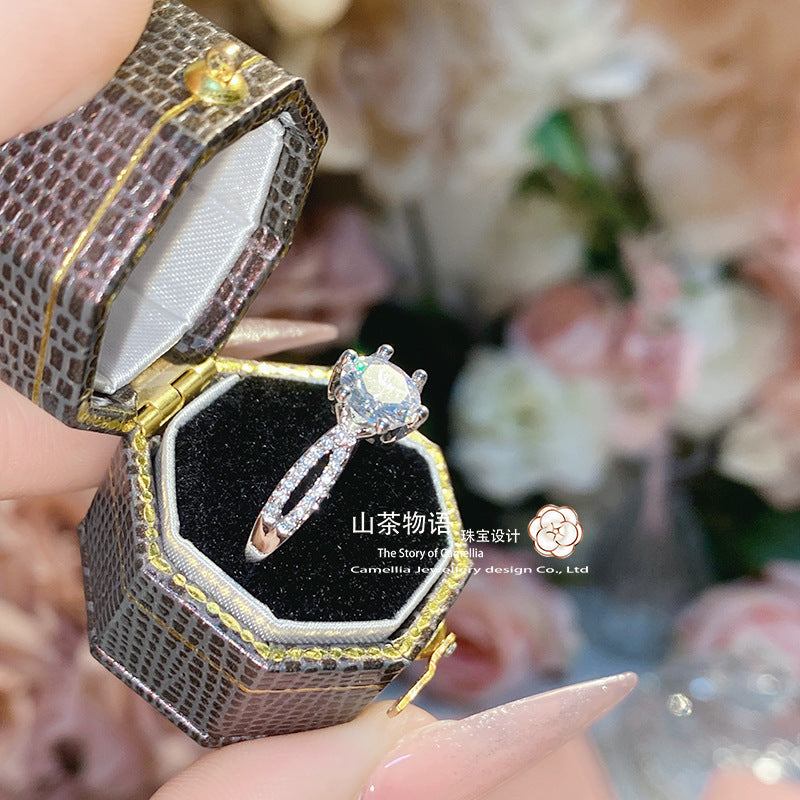 Camellia经典分销引流款厚镀白金微镶仿莫桑 璀璨婚戒仿真钻指环