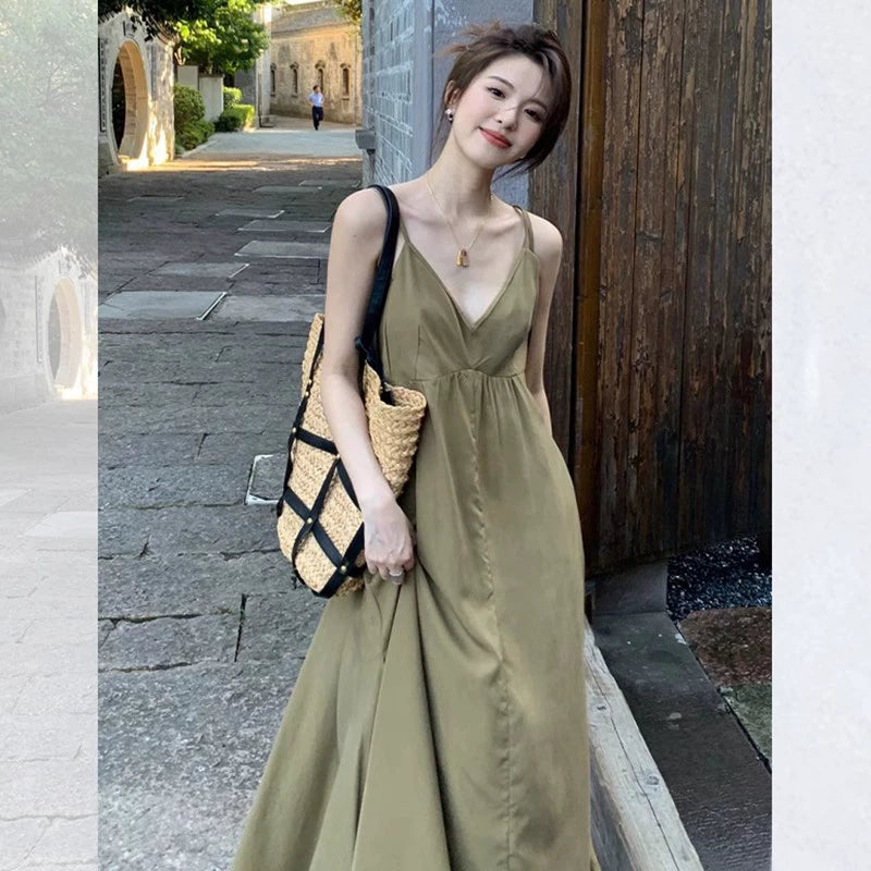 Fashion women's wear Tea Break French Style V-neck Sling Dress Women's Summer 2024 New Seaside Holiday High Sense Temperament Long Dress