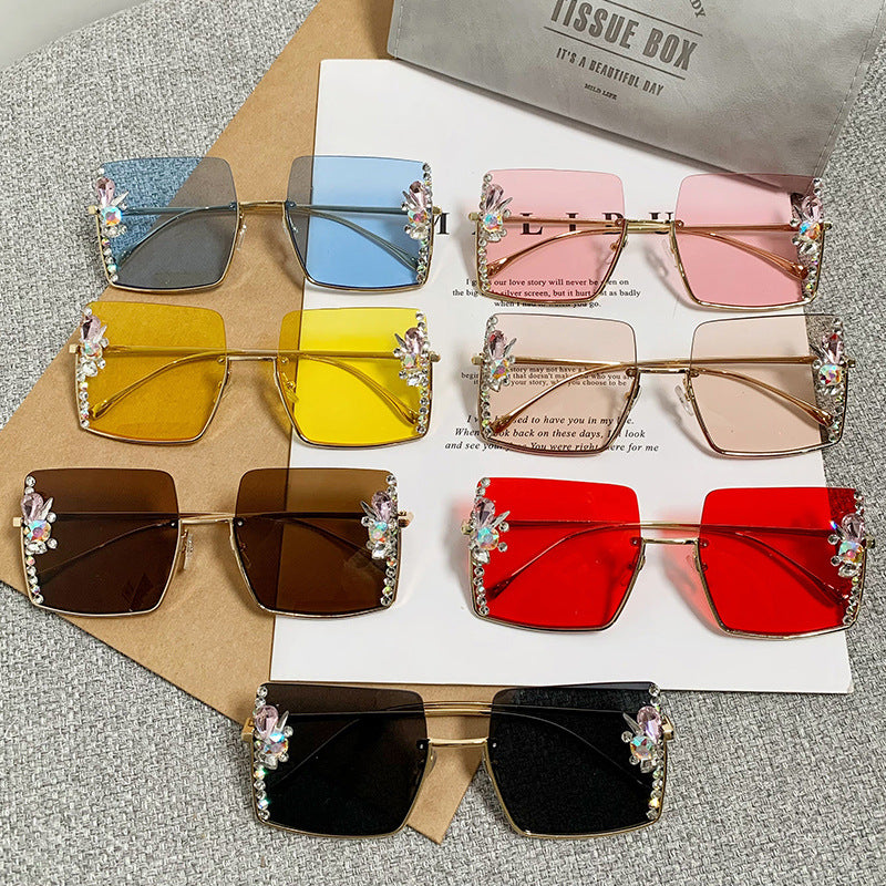 Women's fashion glasses 跨境新欧美镶钻大框太阳镜女高级感复古茶色墨镜显瘦韩版防晒眼镜