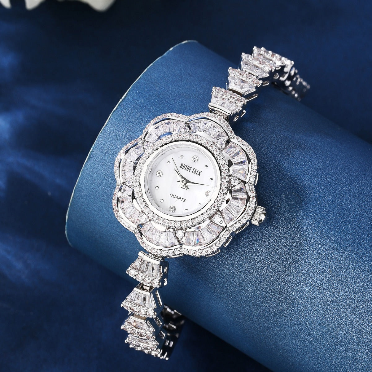 Fashion women's watchWedding Watch High Sense Special Interest Light Luxury Graceful and Fashionable Luxury Women's Watch Simple Ins Style Fashion Watch