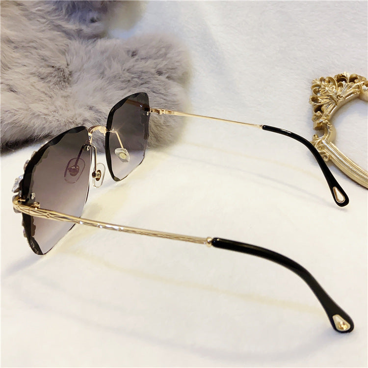 Women's fashion glasses 定制加工韩版水钻太阳镜女防紫外线镶钻墨镜无框潮ins小香风眼镜