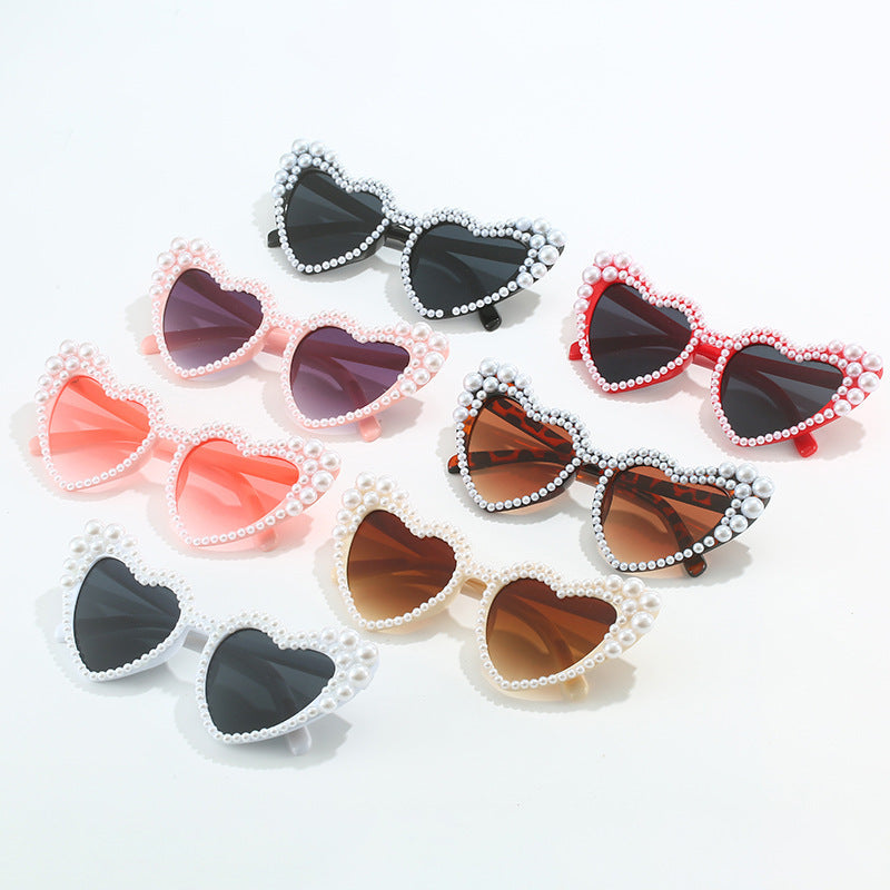 Women's fashion glasses 2022跨境大框架歪心欧美镶珍珠太阳镜桃心爱心女士墨镜防紫外线