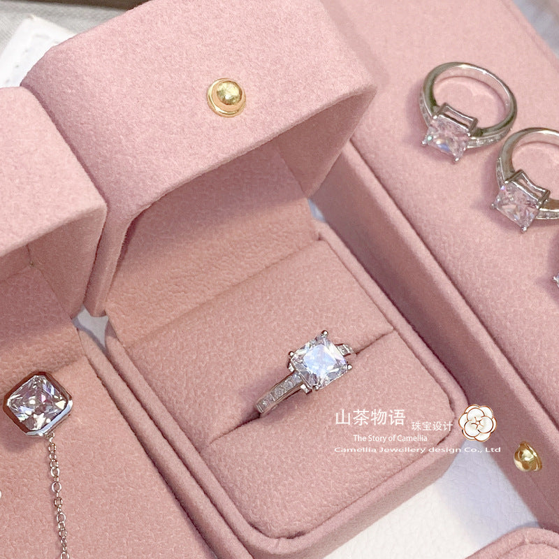 Camellia直播热卖百搭套装女镀金阿斯切爆闪方糖小众设计轻奢批发