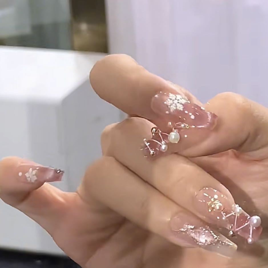 (Hand-Made Nail) [Early Snow] Pure Hand-Worn Nail Polish Wearable UV Nail Ice-Transparent Gradient Popular Pure Desire Autumn and Winter