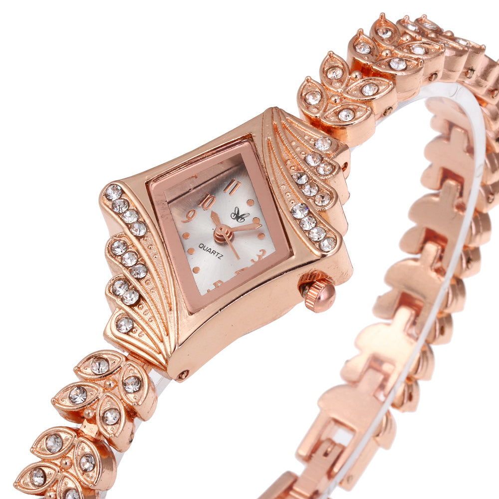 Women's fashion watch 菱形手链女士钻表 厂家直销 一件代发
