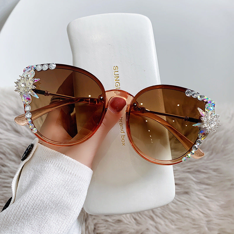Women's fashion glasses 2024 跨境新款猫眼太阳镜欧美镶钻太女士防紫外线大框显瘦遮阳眼镜