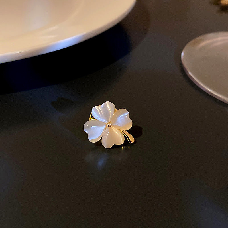 配饰胸针个性设计褶皱镶钻蝴蝶胸针时尚高级感甜酷风西装别针衣饰饰品批发