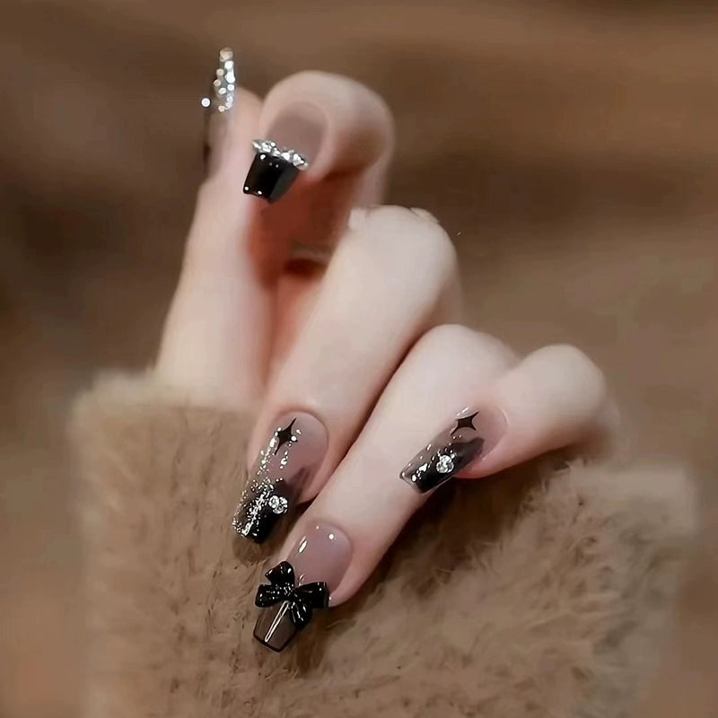 (Hand-made nail) French nail armor long black small fragrance simple white high-grade sense nail piece bride pregnant woman finished product.