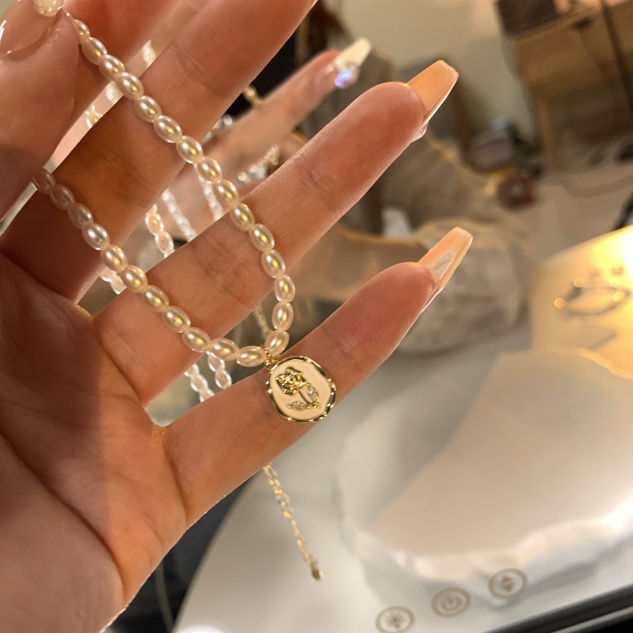 气质高级感珍珠项链女 小众设计轻奢锁骨链爱心吊坠百搭项饰批发