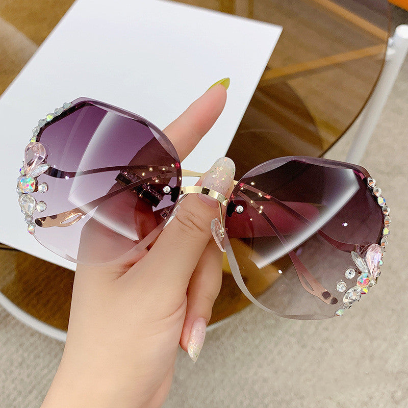 Women's fashion glasses 2023跨境新款无框切边太阳镜时尚墨镜大脸显瘦网红镶钻眼镜韩版