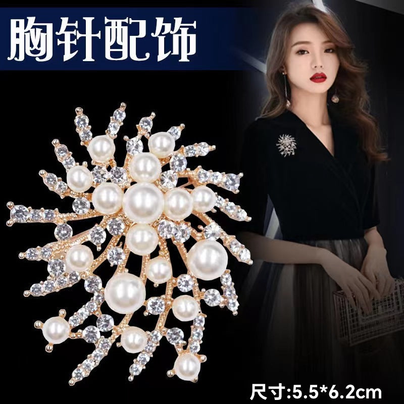 配饰胸针欧美水钻胸针女士合金胸花多款可选珍珠花朵配饰批发