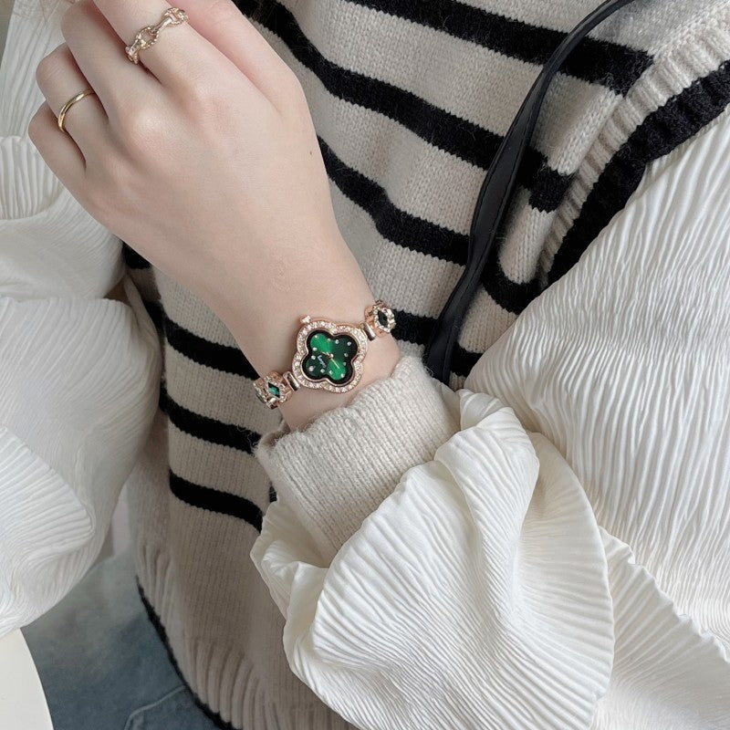 Fashion women's watchHigh-End Small and Exquisite Clover Petals Bracelet Watch Women's Simple Fashion Elegant Quartz Women's Watch