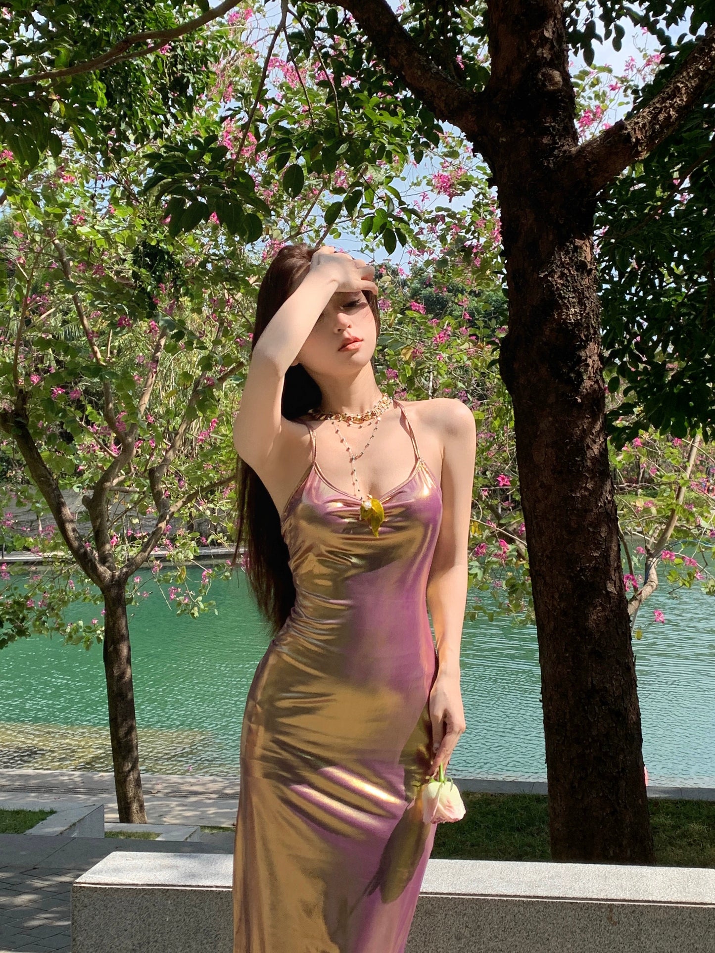 Fashion women's wear Beautiful Green Luminous Fabric Gradient Color Backless Slim Fit Sling Dress Women's Long Skirt 2024 New