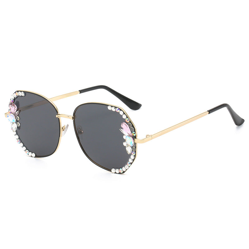 Women's fashion glasses 2024 跨境新款大框偏光镶钻太阳镜女士防紫外线时尚韩版开车墨镜