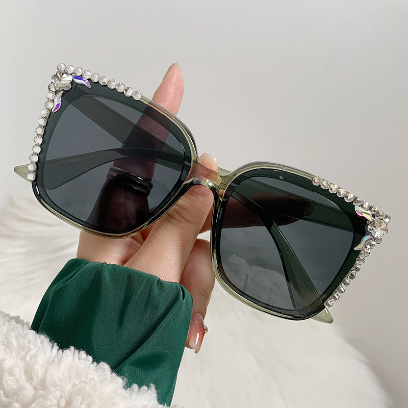 Women's fashion glasses 新款GM墨镜女网红同款直播爆款镶钻太阳镜时尚防紫外线太阳镜批发