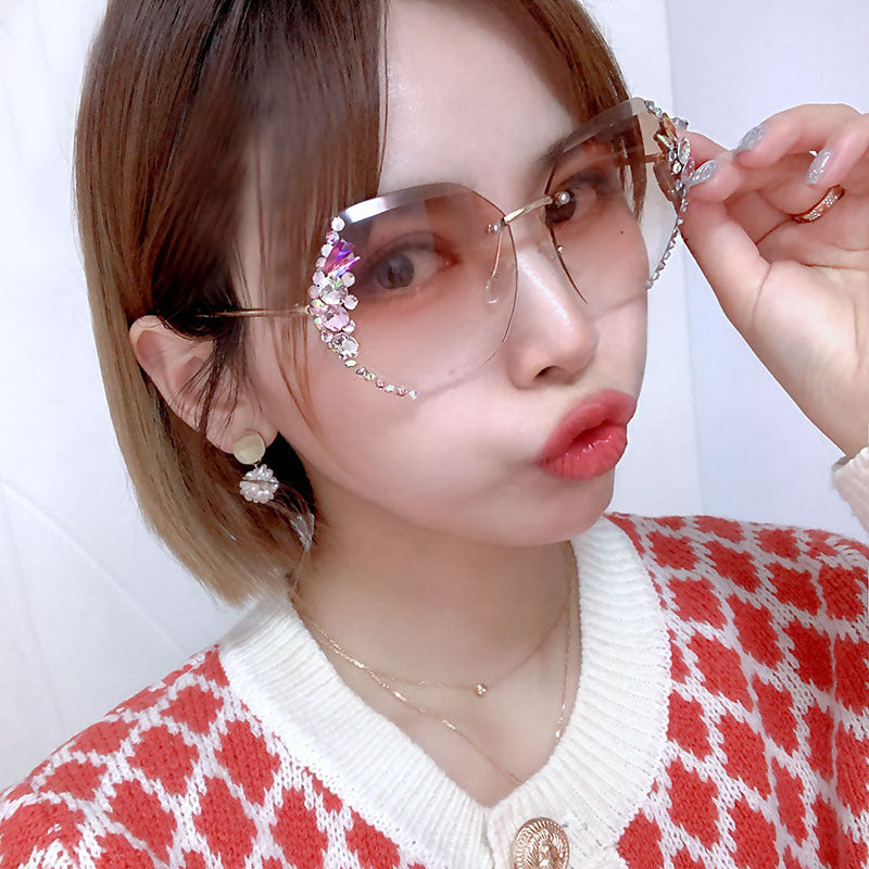 Women's fashion glasses新款时尚水钻墨镜女显瘦太阳镜网红潮款防晒防紫外线韩版眼镜